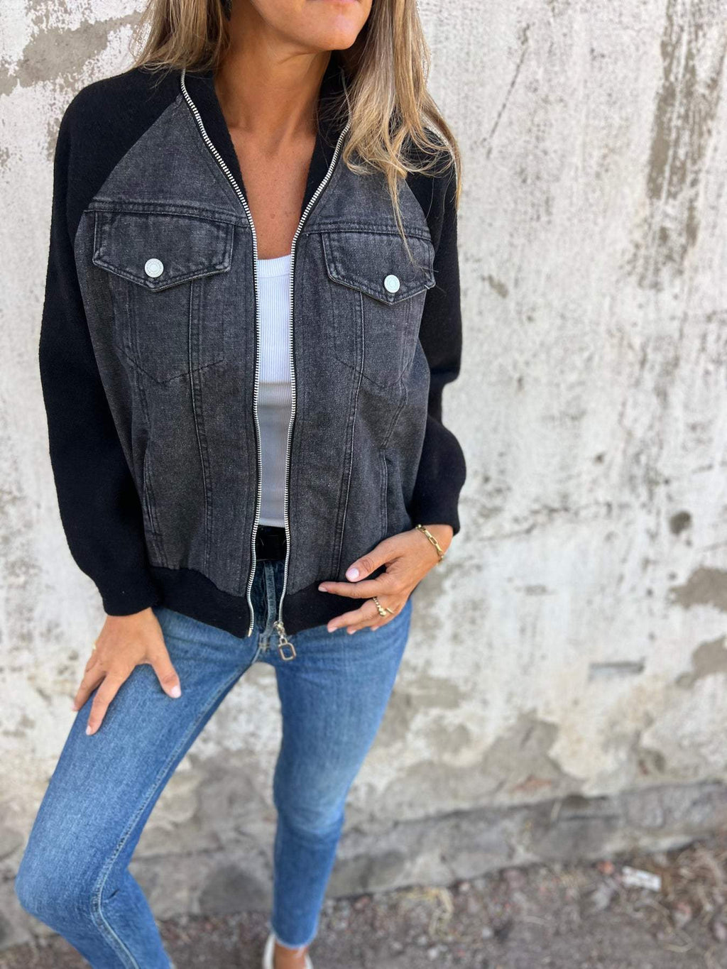 Zoe™ | Stylish and Comfortable Denim Jacket